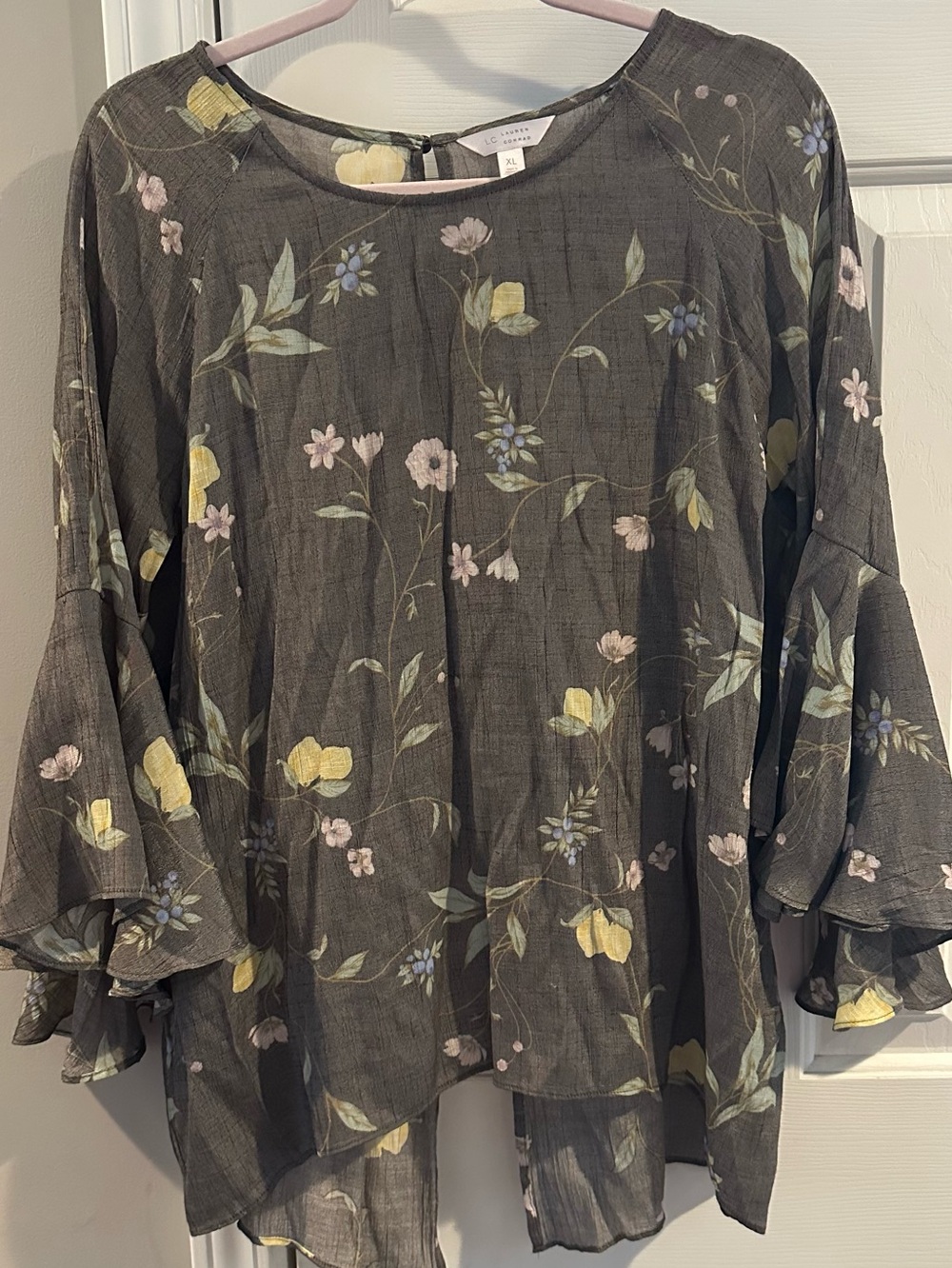 LC Lauren Conrad Charcoal Gray Floral Bell-Sleeve Flowy Blouse - Size XL